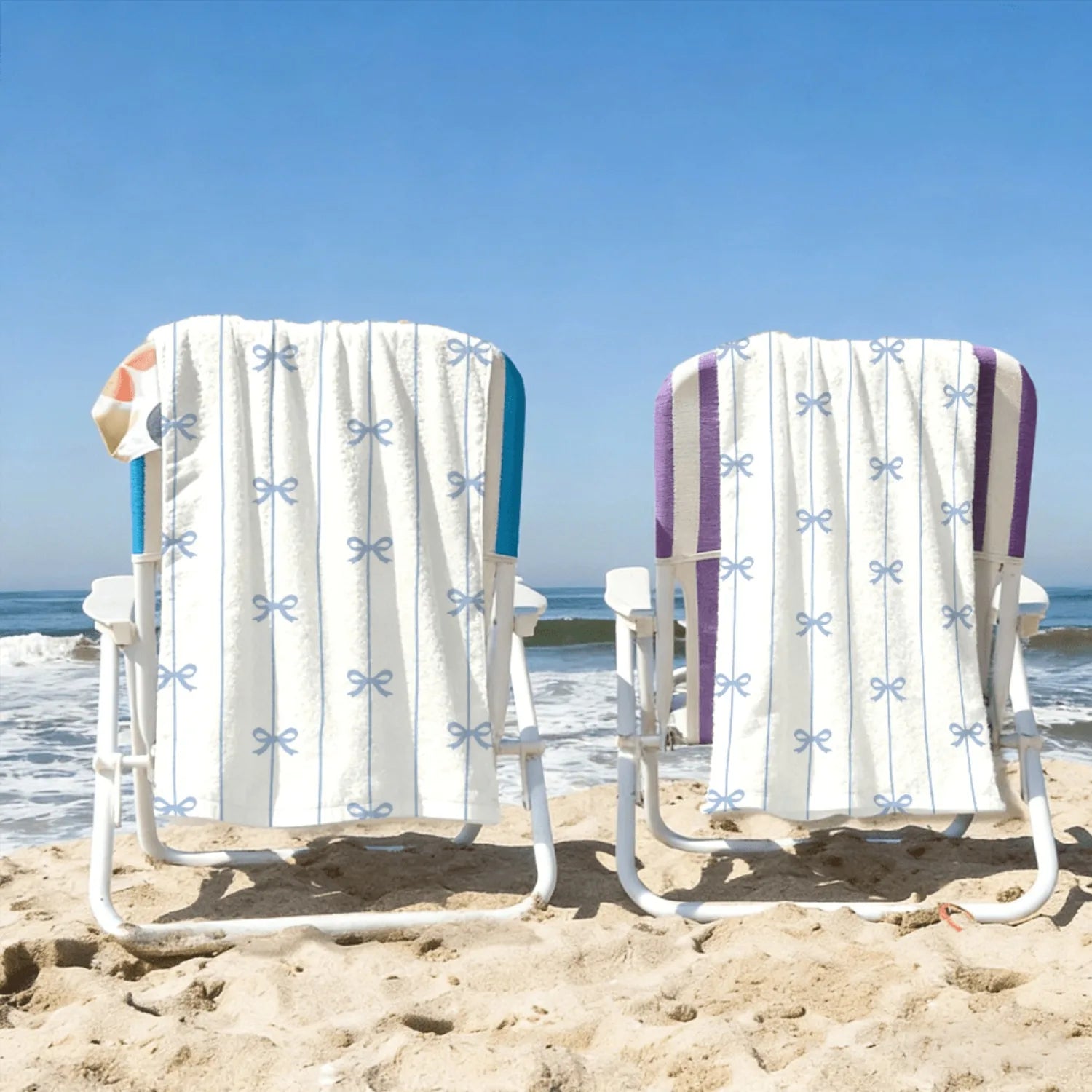 1pc Summer Beach Towel Blue Ribbon Bows On Vertical Lines, Repeating Pattern, Delicate Line Art Style. For Swimming Pool Vacation - Microfiber, Quick-Dry, Sand-Free & Lightweight Extra Large Towel For Pool, Beach, Yoga & Travel -Gift For Adults Women Men
